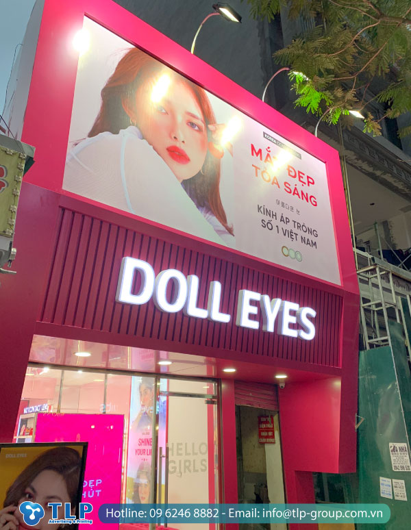 Biển quảng cáo hoàn thiện của doll eyes ảnh 