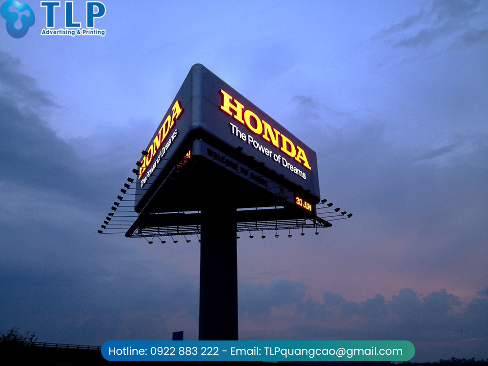 Bộ chữ quảng cáo có đèn cỡ lớn của Honda do TLP Group thực hiện