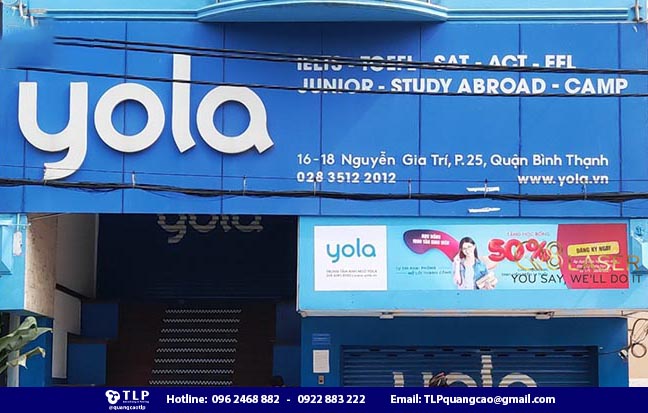Mẫu biển quảng cáo trung tâm ngoại ngữ Yola
